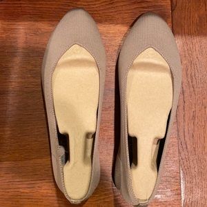 Skechers memory foam flats (rothys-style)